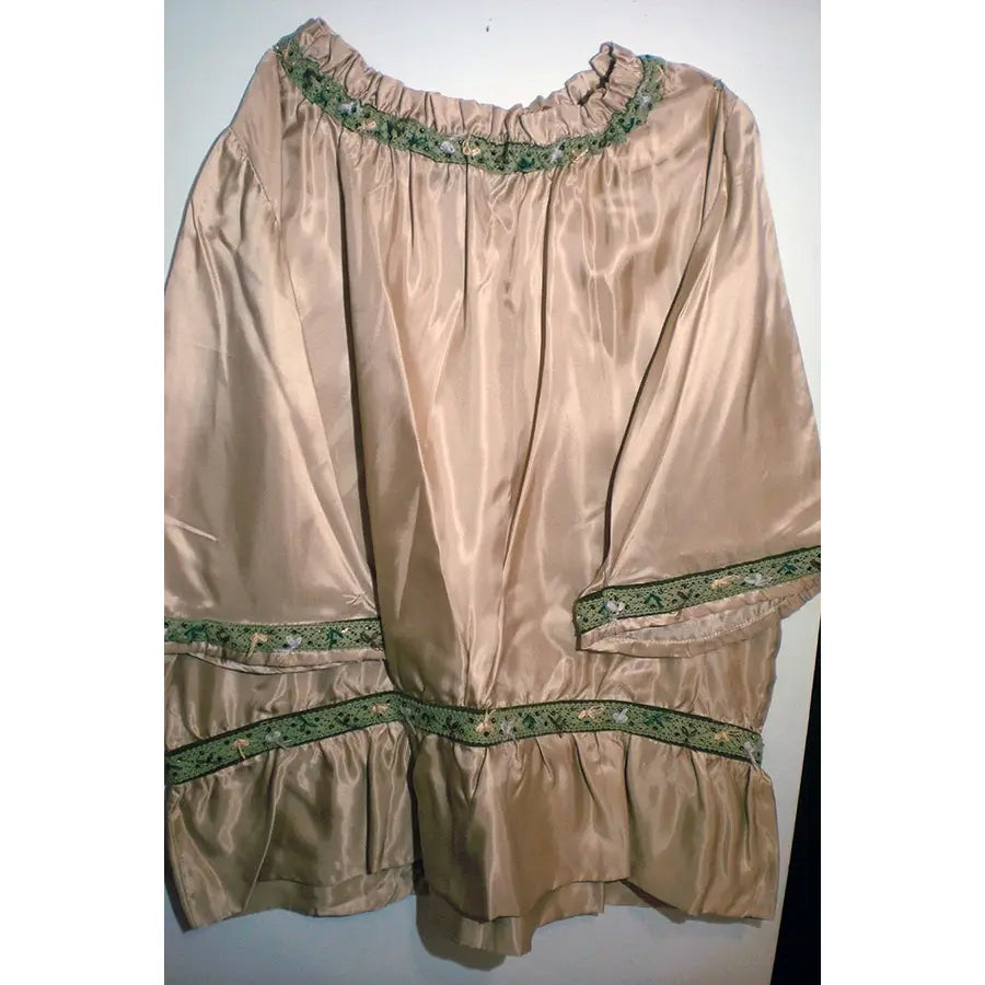 Disfraz Blusa Beige Ribete Verde