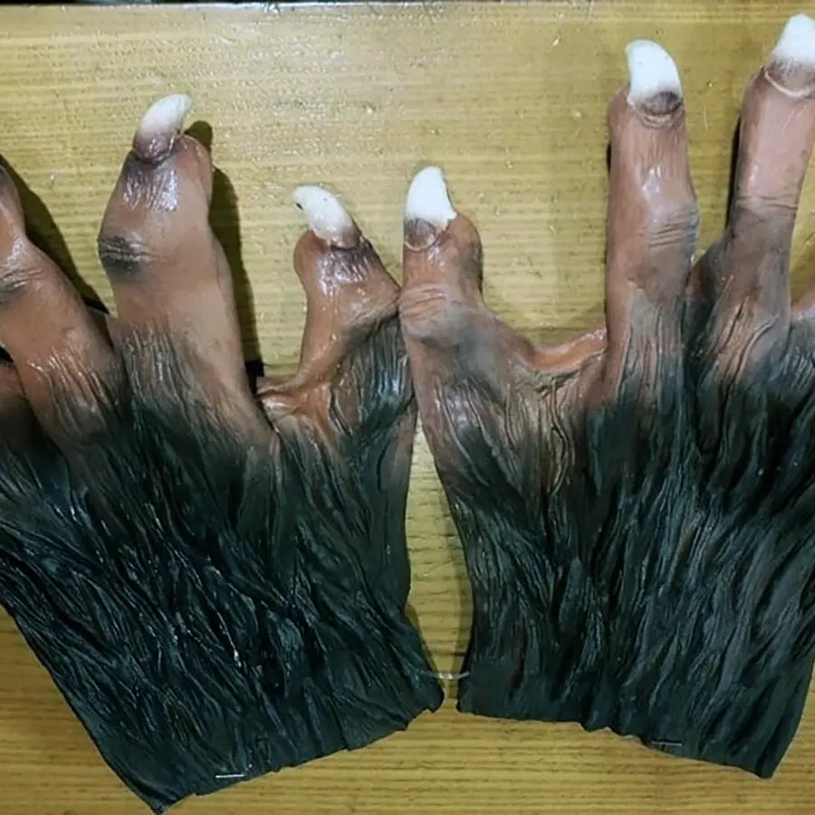 Manos Hombre Lobo Adulto