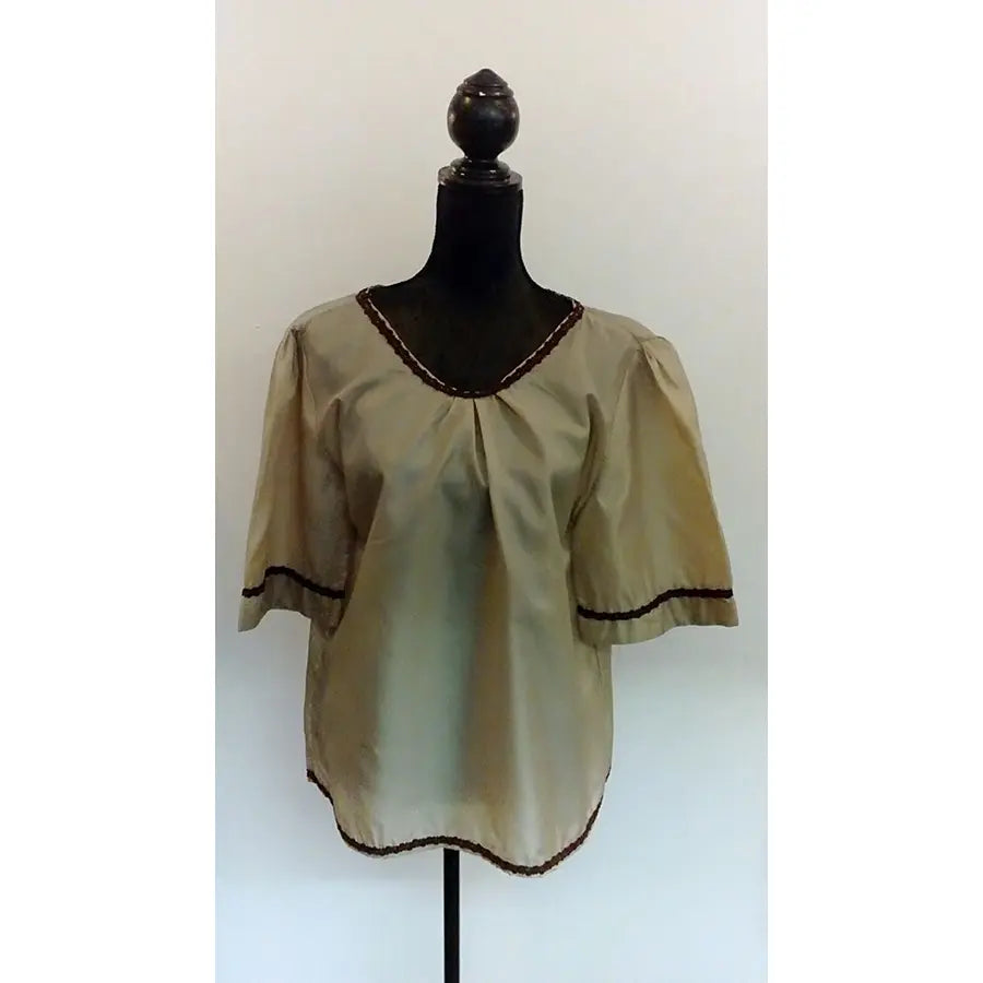 Disfraz Blusa Beige Cuello Pico