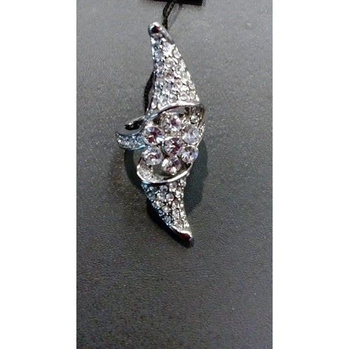 Anillo Alargado Piedras Brillantes