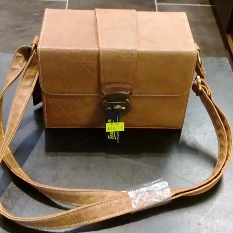 Bolso Camel Cuadrado