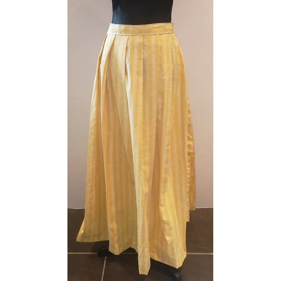 Costume Yellow Skirt Lyre Embroidery