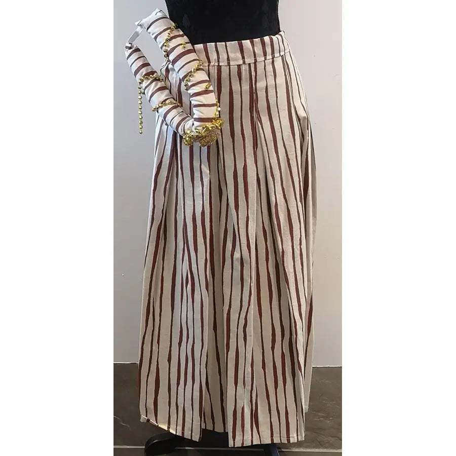 Falda de Rayas Marrón con Turbante – Artesanal