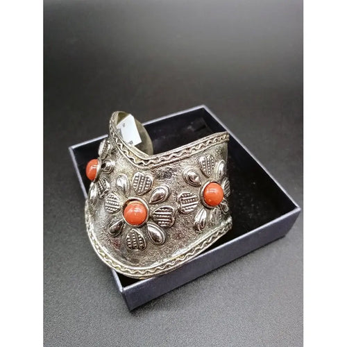 Brazalete Ancho Plateado Flores B2