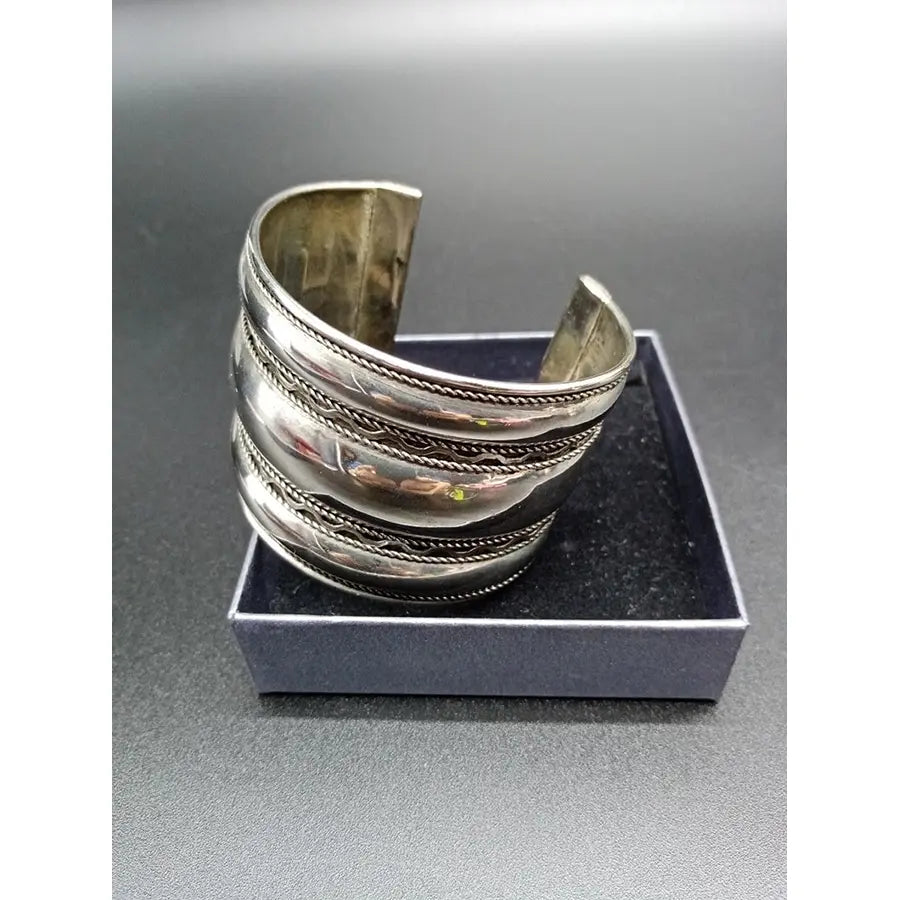 Brazalete Ancho Plateado 04