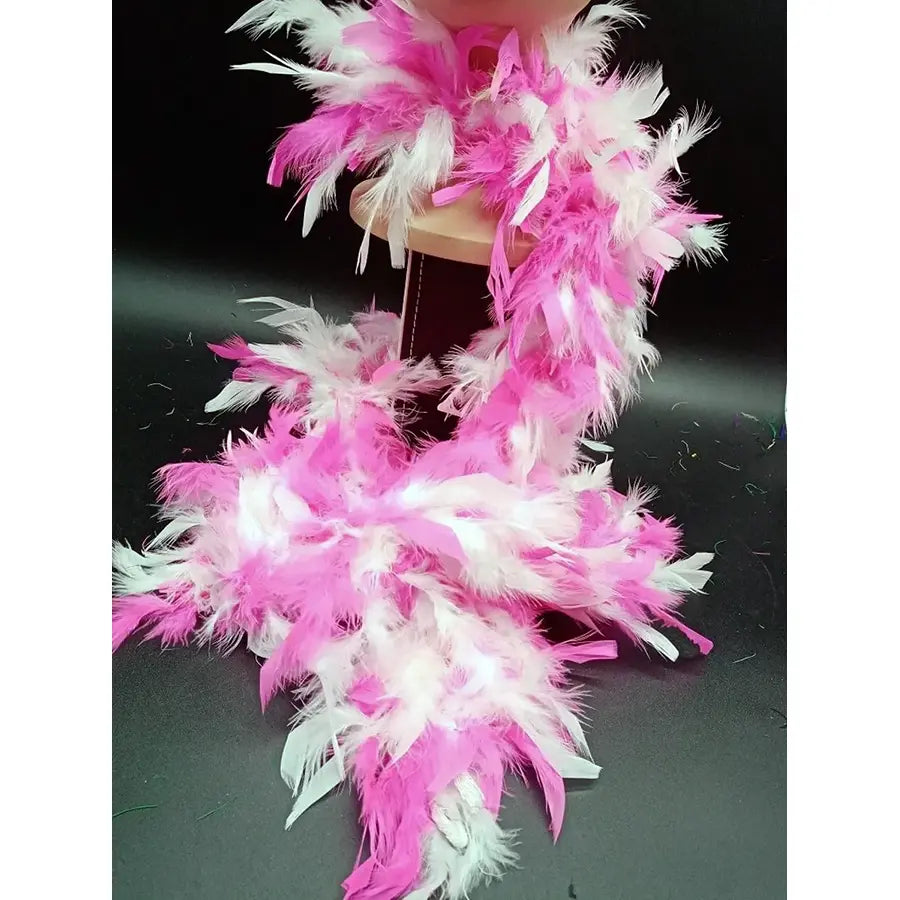 Boa Rosa Y Blanca Plumas