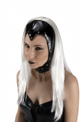 Peluca Sadik Blanca con Capucha Negra