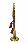 Clarín de Caballería Réplica en Latón Dorado con Borlas y Escudo Heráldico 58 cm