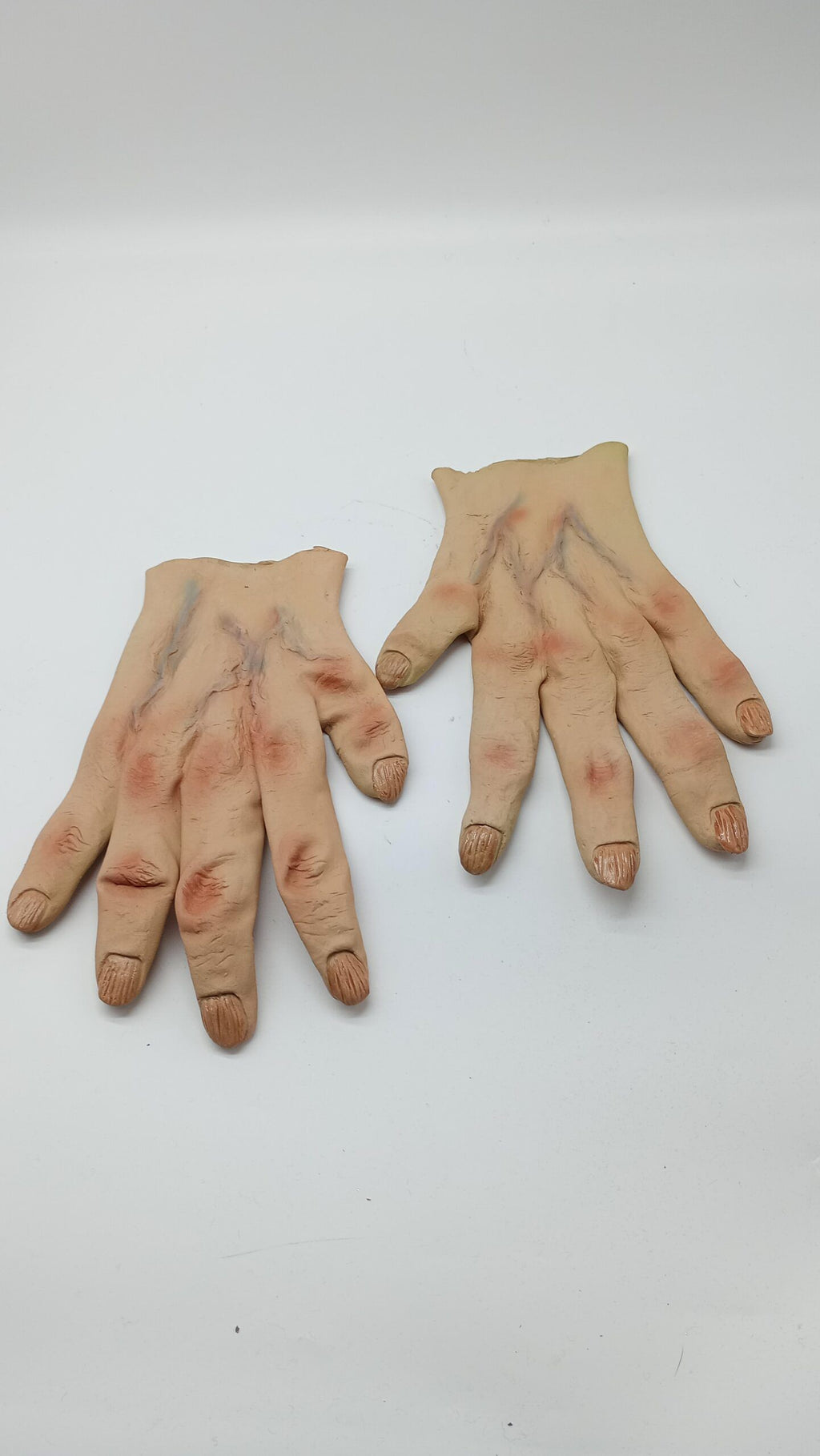 Manos Gigantes Latex Mod 1