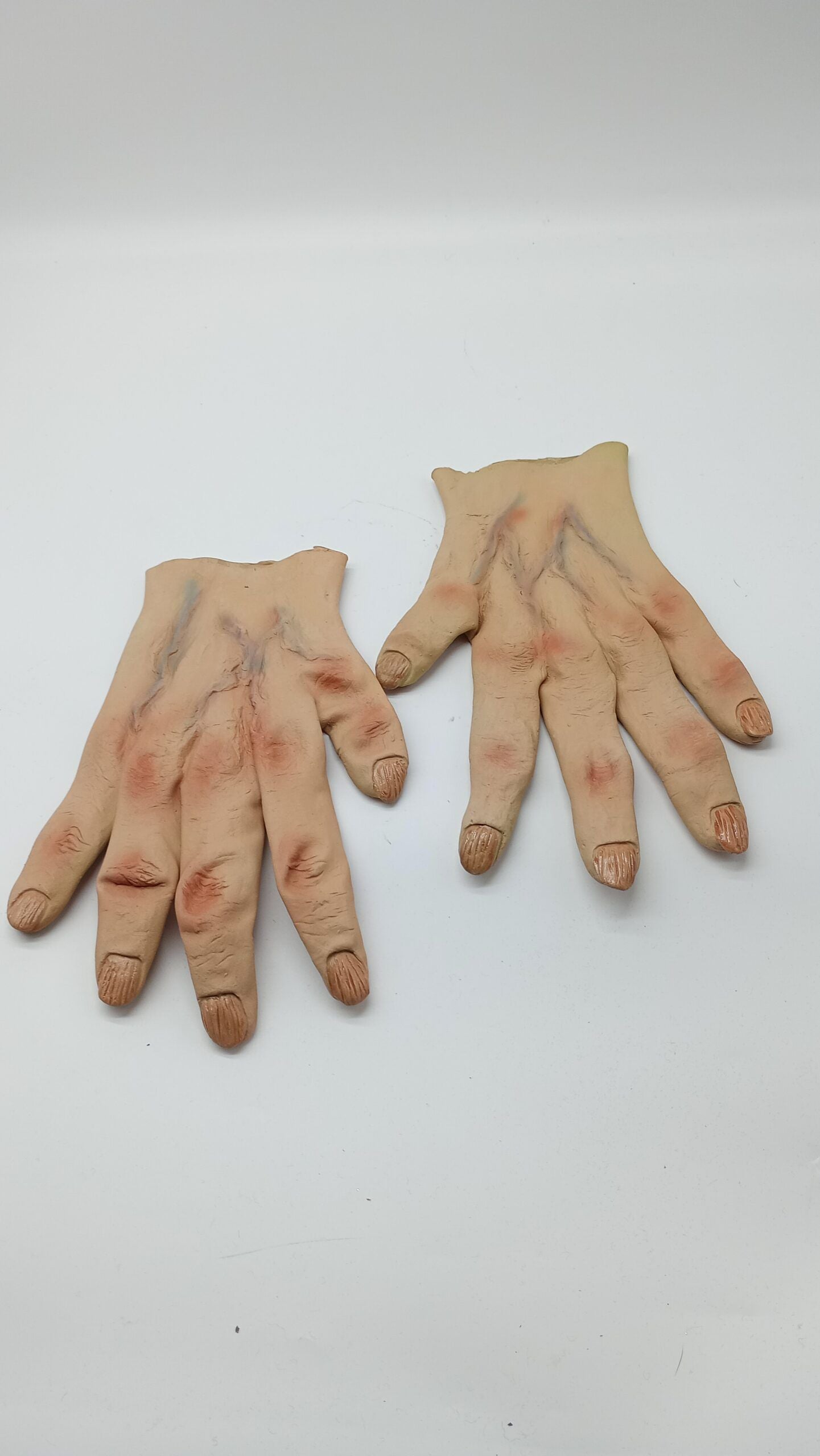 Manos Gigantes Latex Mod 1
