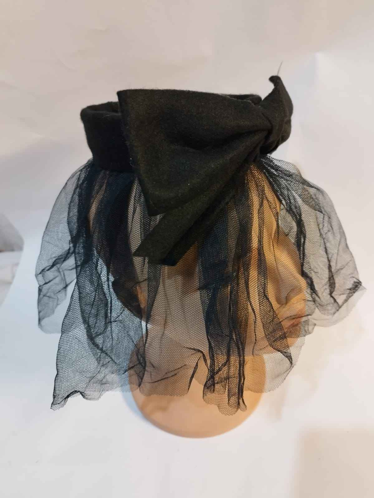 Casquete Viuda con Velo Negro