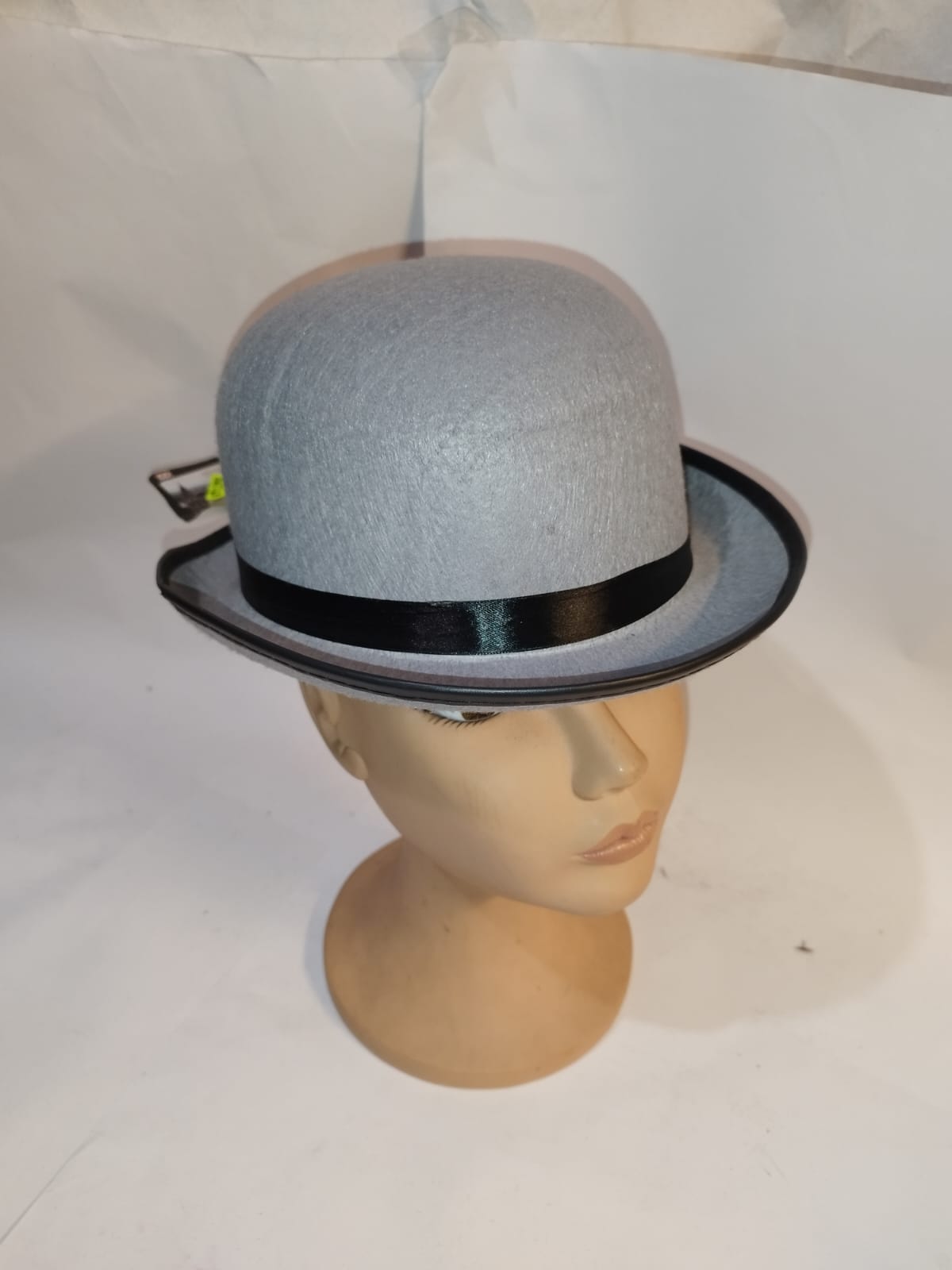 Bombín Gris