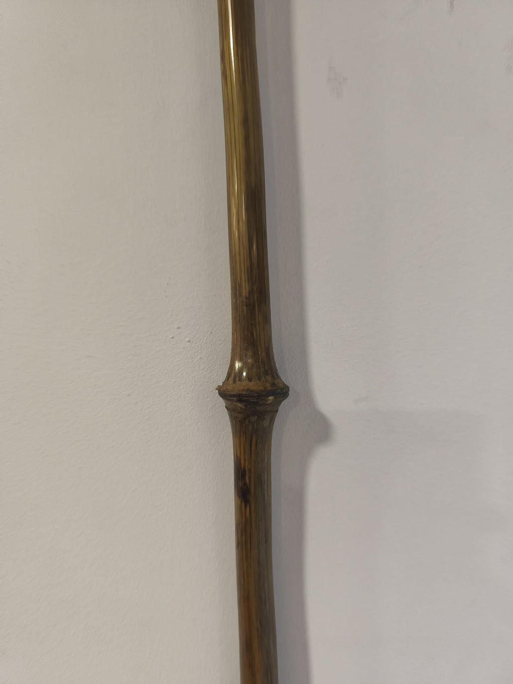 Bastón de Madera con Empuñadura