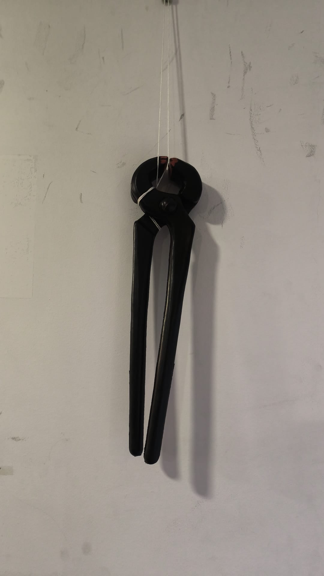 TONGS