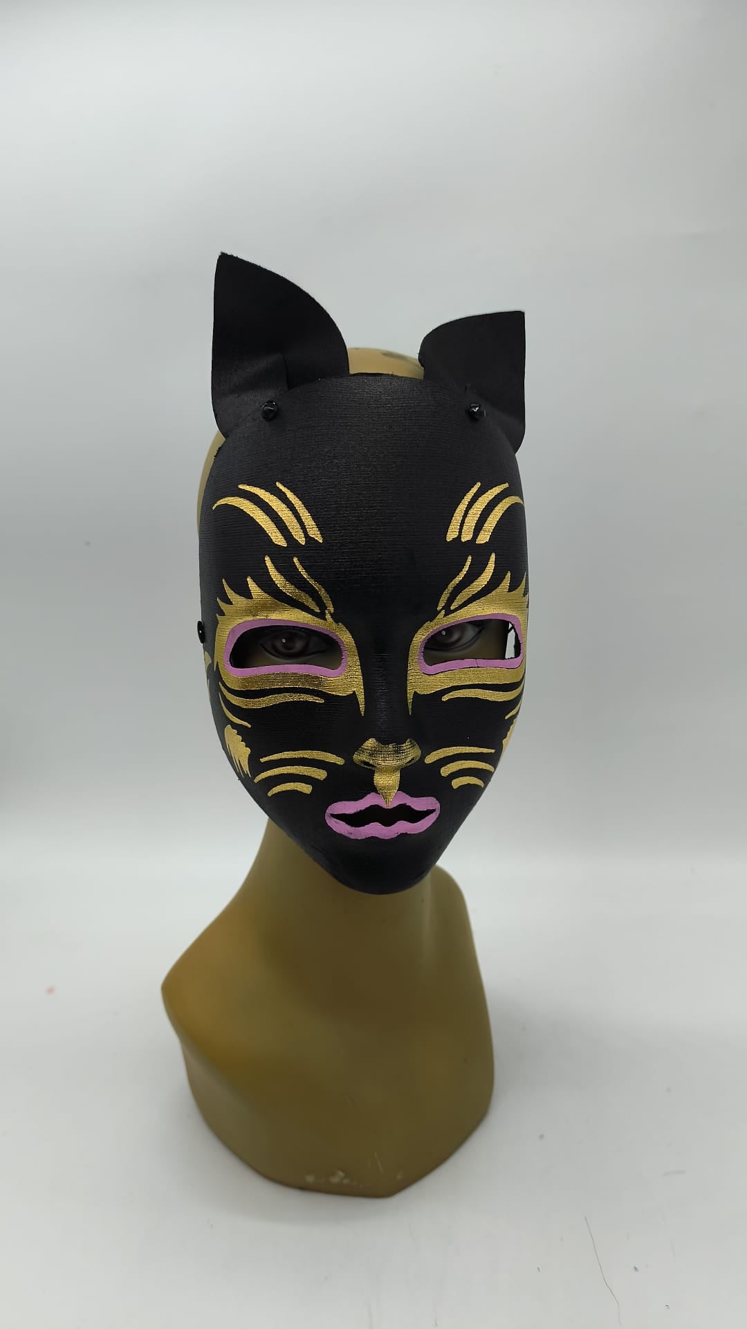 BLACK KITTEN FACE