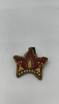 Fíbula Artesanal Estrella – Broche Bordado para Toga y Disfraz