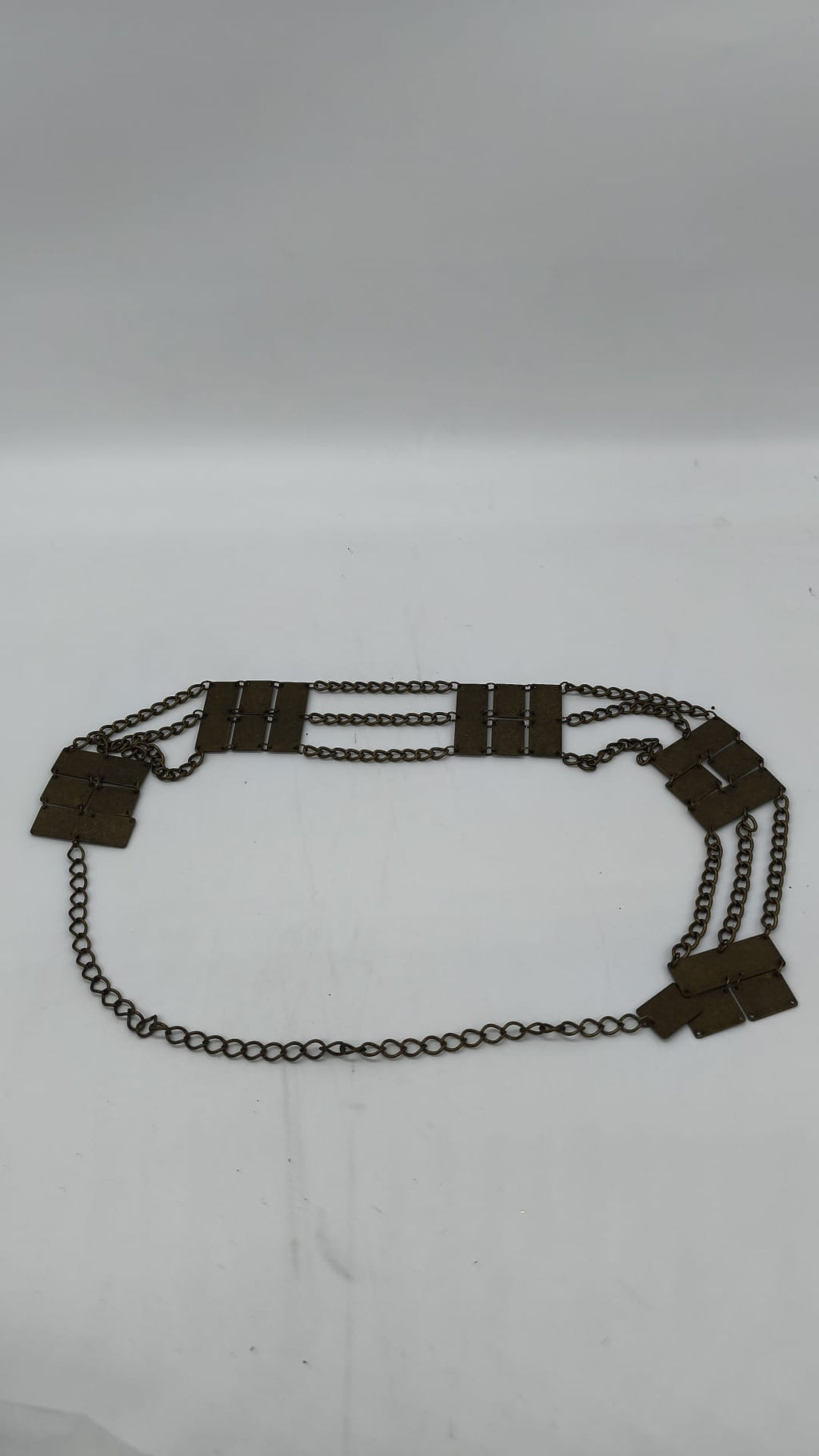 Cinturón de Cadena Doble con Placas Metálicas – Accesorio Disfraz Medieval