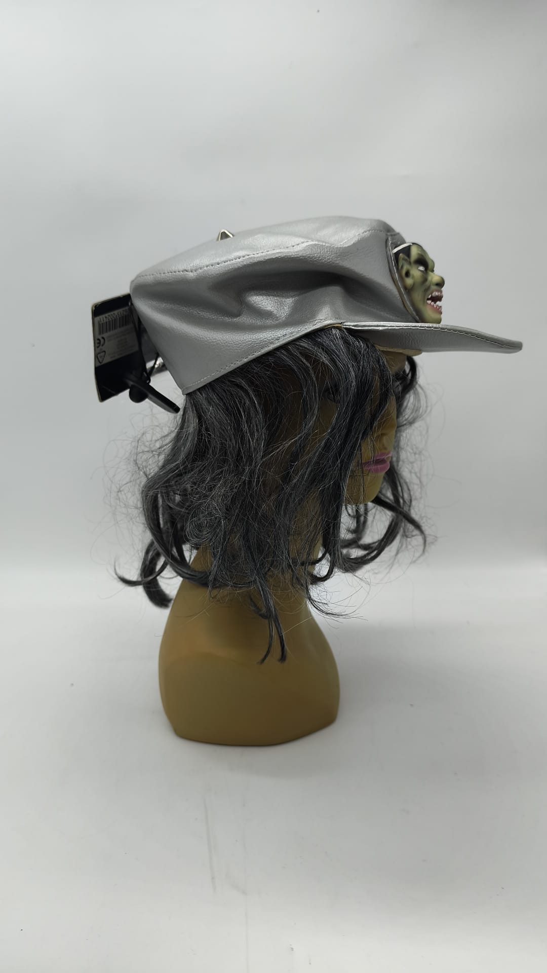 Gorra con melena