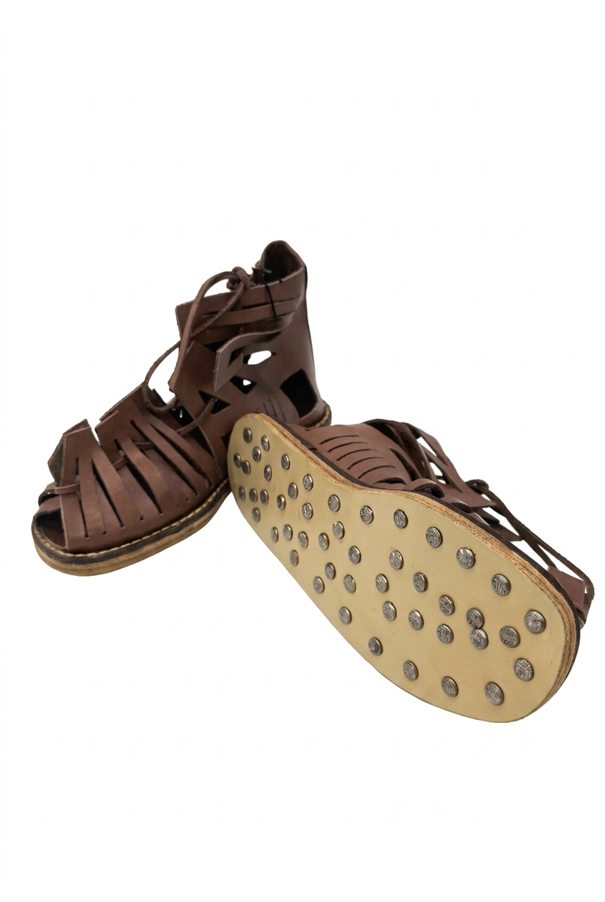 Sandalias Romanas de Gladiador con Suela Tachonada de Época