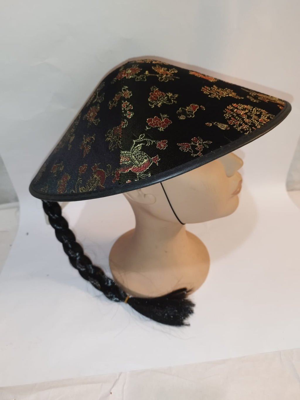 Sombrero Chino con Trenza