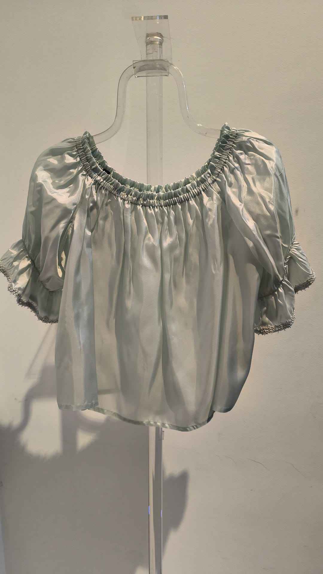 Camisa Medieval Plateada con Pasamanería